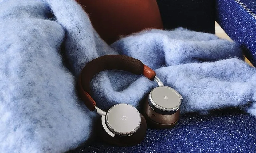 Triết lý 'thính phòng đeo tai' trên Bang &amp; Olufsen Beoplay H100