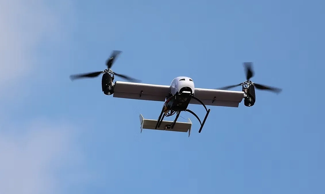 FPT phát triển AI cho UAV điện hai rotor nghiêng