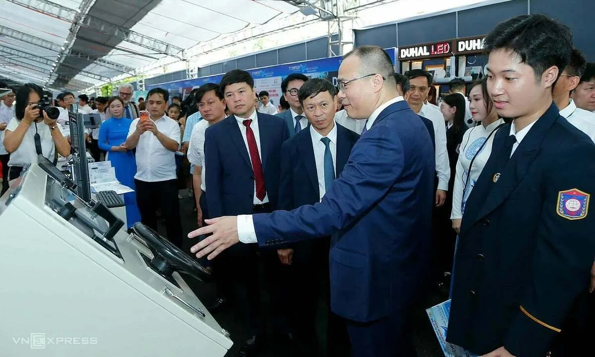 'Khởi nghiệp sáng tạo nhằm tạo ra các doanh nghiệp công nghệ đủ sức cạnh tranh'