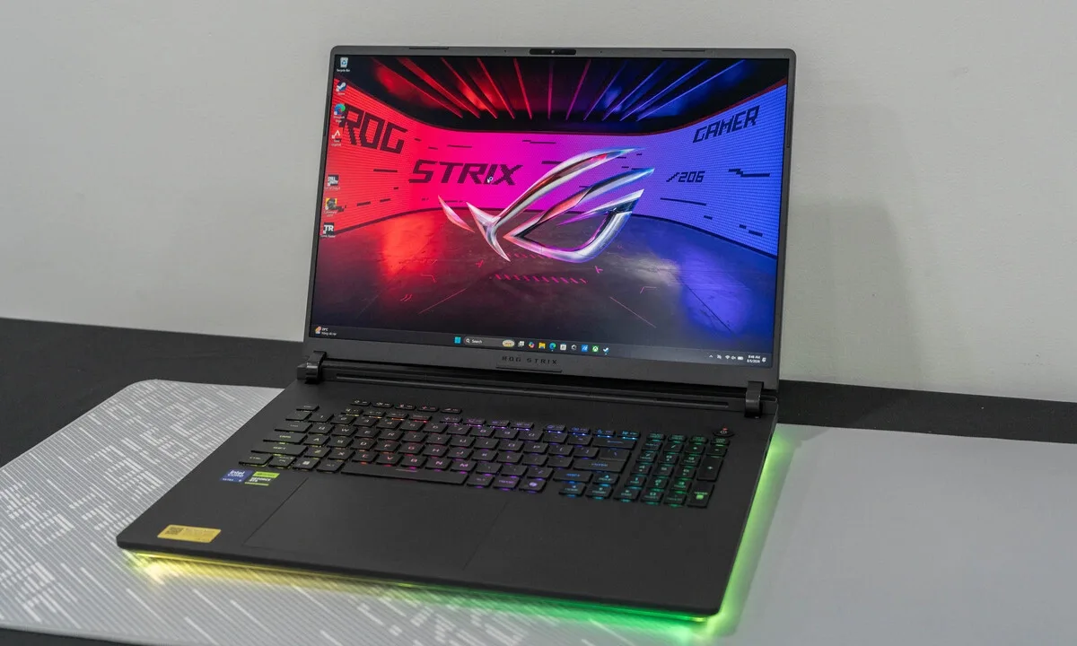 ROG Strix Scar 18 - laptop gaming giá 180 triệu đồng