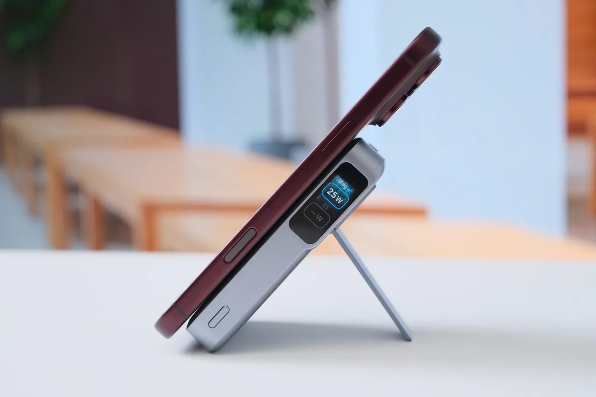 Anker MagGo 2 Pro - pin sạc Qi2.2 đầu tiên có quạt tản nhiệt