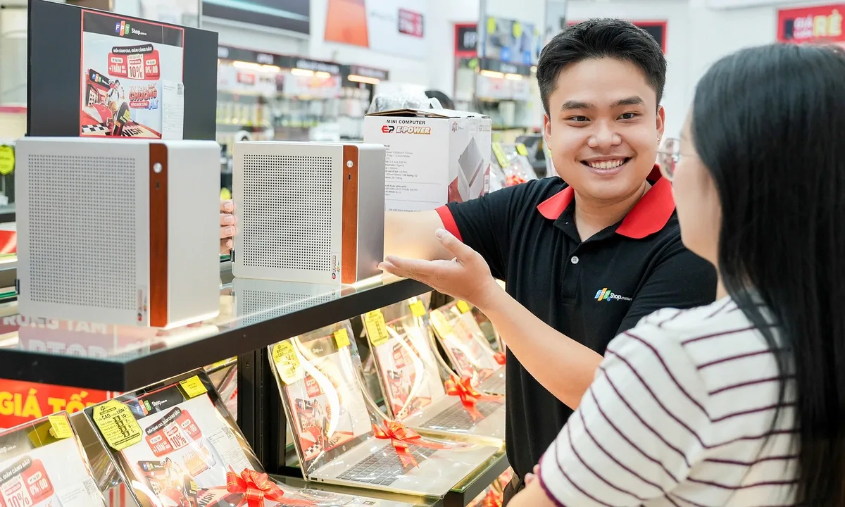FPT Shop mở bán máy tính mini E-Power từ 12,39 triệu đồng
